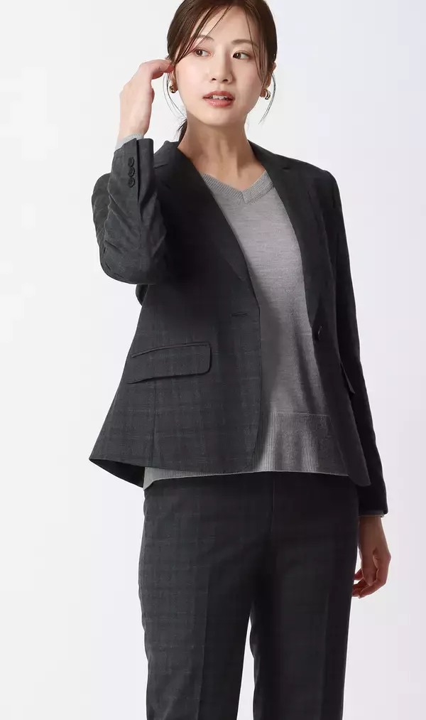 「洋服の青山レディースで支持されている『毛玉CLEARニット』　パーソナルカラー診断士監修で「イエベ」「ブルべ」それぞれに合うカラー登場！」の画像