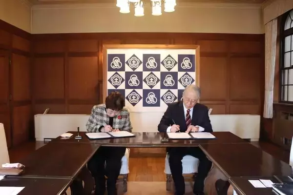 「神戸女学院大学と土佐女子中学高等学校が高大連携協定を締結 ― 教育交流を通じて未来志向の学びを推進」の画像