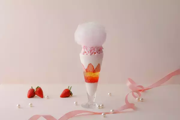 【南紀白浜マリオットホテル】春を彩る、まりひめの贅沢パフェが登場「Strawberry Luxe」を発売