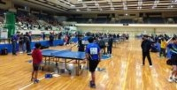 卒業生でソウルオリンピック卓球日本代表の宮﨑義仁氏を招き「第3回 KINDAI BIG BLUE 卓球フェスティバル」を開催