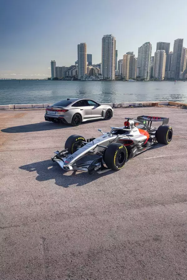 「Audi RS 5、F1マイアミグランプリでホットラップカーとしてデビュー」の画像