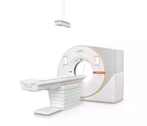 シーメンスヘルスケア、フォトンカウンティングCT「NAEOTOM Alpha」を名古屋市立大学病院へ導入。最新デュアルソースの特性を活かした高精度な診断で地域医療へ貢献を目指す。