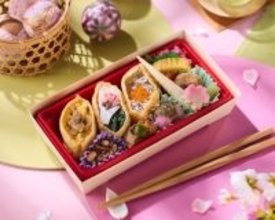 春を彩る「三種の春のっけいなり」お花見や行楽にぴったり！華やかないなり寿司弁当新発売