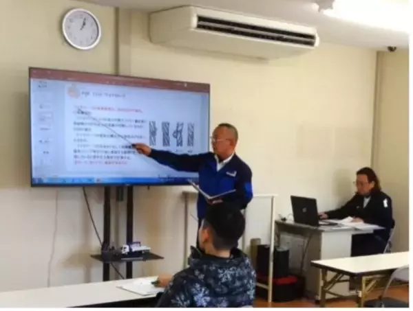 「【取材受付中】新入社員が多能工を目指し、下関トレーニングセンターにてクレーンのフックに掛け外しする「玉掛け」の資格取得に挑戦」の画像