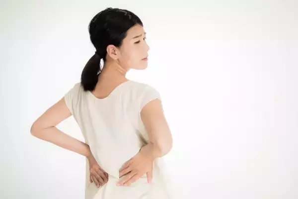 「腰が重い、疲れやすい。その腰痛、靴が関係しているかもしれません」の画像
