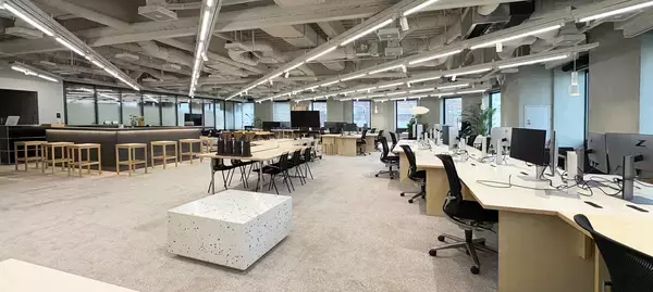 「九州オフィスが移転・本格稼働。社内外の交流を活性化させるコンパクトオフィスの新たな形を試行」の画像