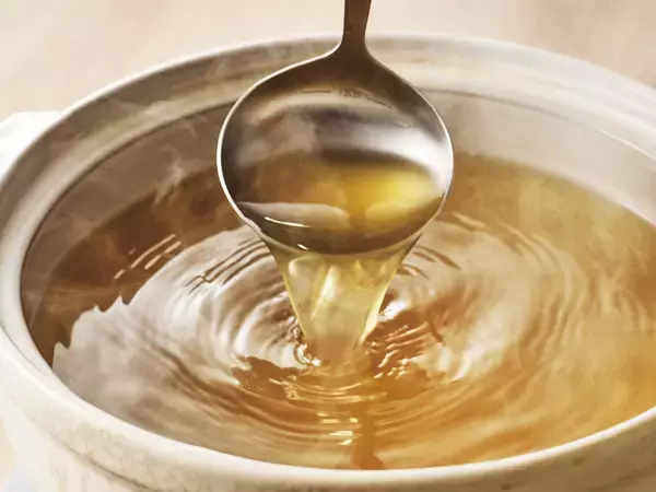 「【しゃぶしゃぶ温野菜】春の門出を彩る「鯛しゃぶ」登場！愛媛県産の鯛をさっとおだしにくぐらせて味わう贅沢〜はまぐり香る“特製黄金だし”×春野菜で楽しむ「山形恵み豚しゃぶ」も同時展開〜」の画像