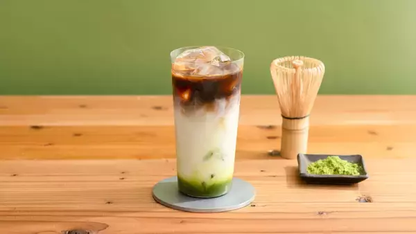 「3年で約1.5倍（※1）と急拡大中の濃縮コーヒー市場を背景に、「ネスカフェ エスプレッソベース」を新デザインでリニューアル発売」の画像