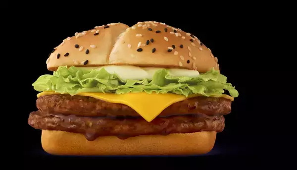 「マクドナルド×ドラゴンクエスト　伝説のコラボ第2弾　ドラクエバーガー誕生！2026年1月7日（水）から期間限定販売」の画像