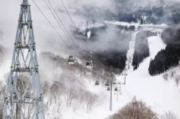 「ウイングヒルズ白鳥リゾート（岐阜県スキー場）ゴンドラ運行！全面滑走可能！！」の画像