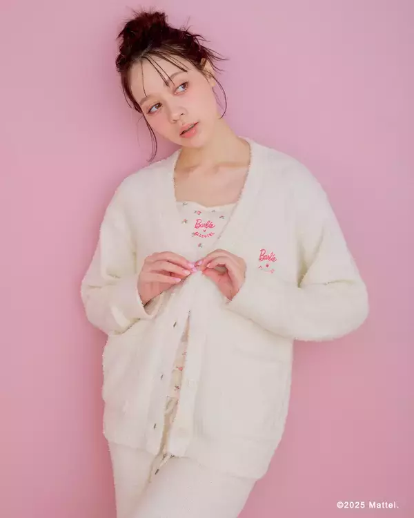 「第一弾に引き続き、ファッションブランドELLEgirl(エル ガール)が世界で人気のファッションドール“Barbie”とのコラボレーション第二弾発売中！」の画像