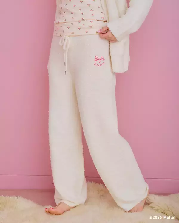 「第一弾に引き続き、ファッションブランドELLEgirl(エル ガール)が世界で人気のファッションドール“Barbie”とのコラボレーション第二弾発売中！」の画像