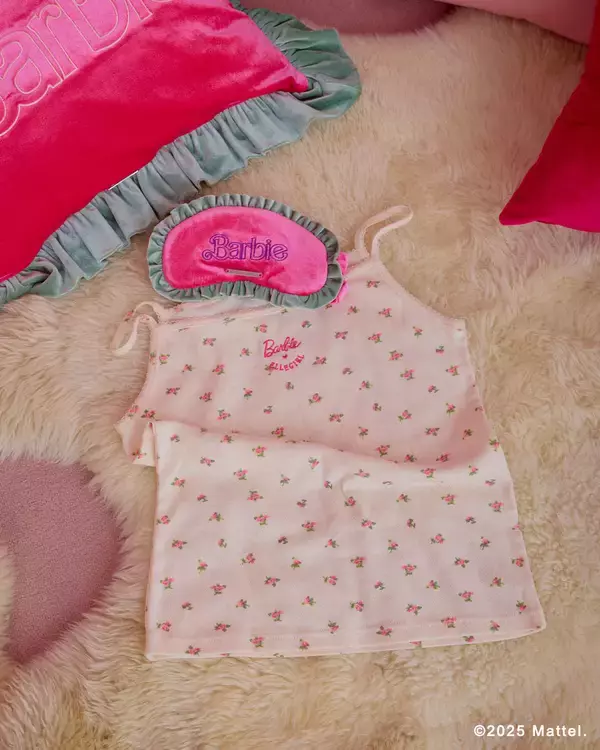 「第一弾に引き続き、ファッションブランドELLEgirl(エル ガール)が世界で人気のファッションドール“Barbie”とのコラボレーション第二弾発売中！」の画像