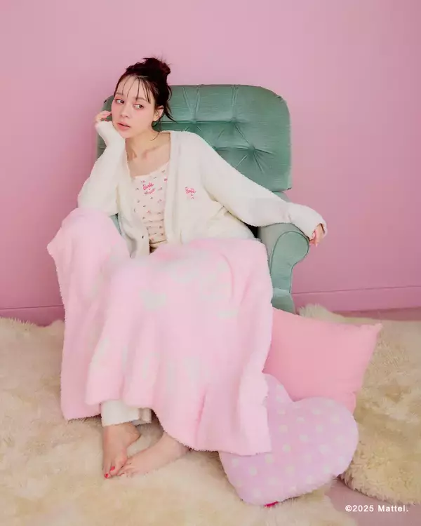 「第一弾に引き続き、ファッションブランドELLEgirl(エル ガール)が世界で人気のファッションドール“Barbie”とのコラボレーション第二弾発売中！」の画像