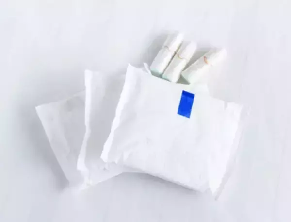 「パンティーライナーのいらない「おりもの用吸水ショーツ」に、バレンタイン＆ホワイトデー限定色が新登場」の画像