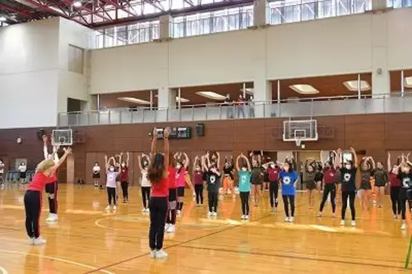 「【玉川学園】往年の名選手や町田瑠唯選手などがバスケットボール・ダンスクリニックを開催。NBA「ワシントン・ウィザーズ」などを運営する米国モニュメンタル・スポーツ＆エンターテイメント社とのパートナーシップ契約調印式を10月1日に実施」の画像