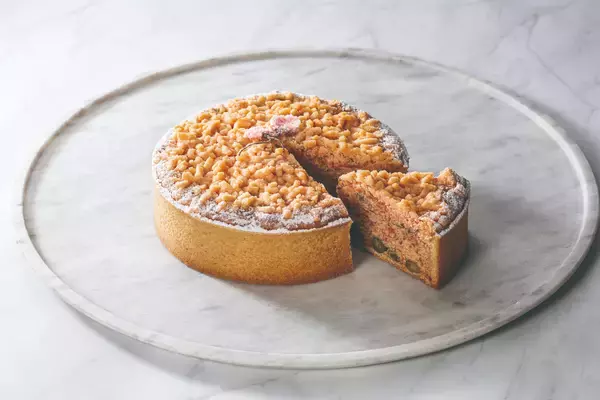 「【東京ミッドタウン日比谷】”花と魔法の祭典”「HIBIYA BLOSSOM 2026」映画『ウィキッド 永遠の約束』の世界が広がるコラボメニュー＆衣装展が決定」の画像