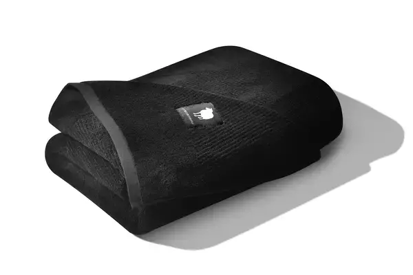 「じめっとした寝苦しい季節でも心地よさをお届け　シリーズ累計販売数100万個突破※の『ヒツジのいらない枕®』から『ヒツジのいらないタオルケット® ーNEOー』」の画像