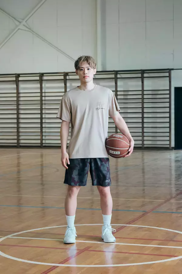 「ストリートバスケの感性と高機能が融合！「TIGORA×AKTR」2026春夏コレクション3月6日より順次発売」の画像