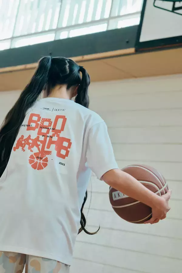 「ストリートバスケの感性と高機能が融合！「TIGORA×AKTR」2026春夏コレクション3月6日より順次発売」の画像