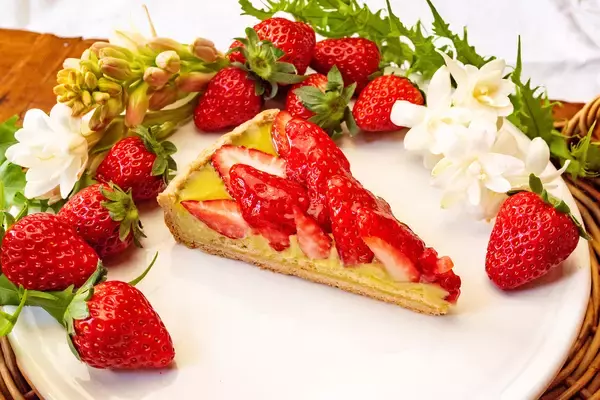 「【キル フェ ボン】全国各地の個性豊かな旬のイチゴが勢揃い！ショーケースを赤く彩る1週間  毎年大人気のフェア「2026 VERY STRAWBERRY」」の画像