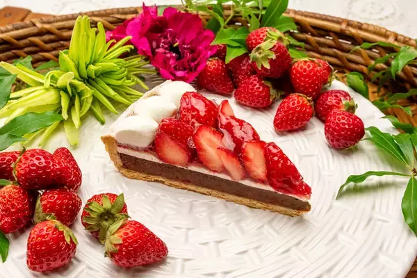 「【キル フェ ボン】全国各地の個性豊かな旬のイチゴが勢揃い！ショーケースを赤く彩る1週間  毎年大人気のフェア「2026 VERY STRAWBERRY」」の画像