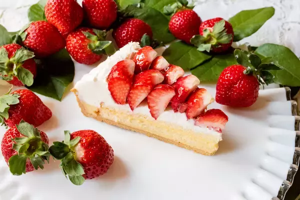 「【キル フェ ボン】全国各地の個性豊かな旬のイチゴが勢揃い！ショーケースを赤く彩る1週間  毎年大人気のフェア「2026 VERY STRAWBERRY」」の画像