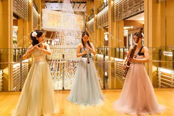 「【東京ミッドタウン】幻想的な雪の世界へ誘う しゃぼん玉イルミネーションが登場！「MIDTOWN CHRISTMAS 2024」　クリスマスムードを高めるツリーやマルシェも復活！」の画像