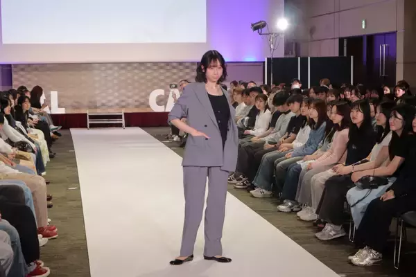 「青山商事×大学生による「エシカルファッションショー」を開催」の画像