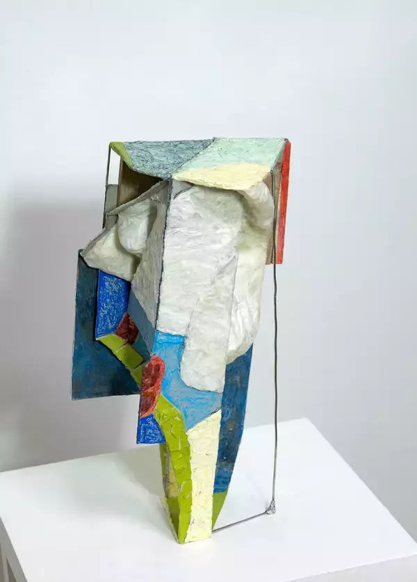 【京都 蔦屋書店】「ARTISTS’ FAIR KYOTO 2026」のサテライト展として、本岡景太の個展「色と輪郭」を2月10日（火）より開催。絵と彫刻の関係性を探求する意欲作を展示。