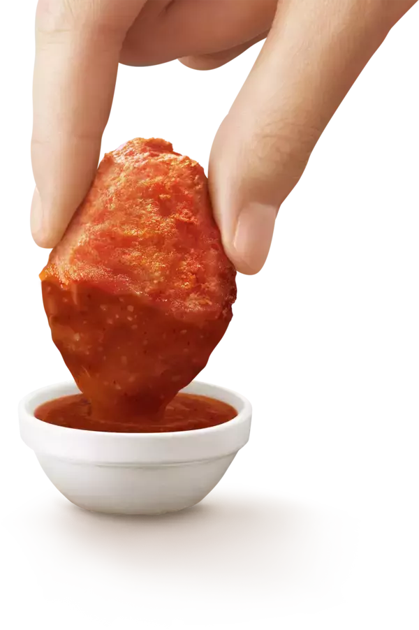 「初夏の旨辛定番が今年も登場！「スパイシーチキンマックナゲット」 2種の限定新ソース「ホットチリガーリックソース」と「ペッパーチーズソース」 5月27日（水）から期間限定販売」の画像