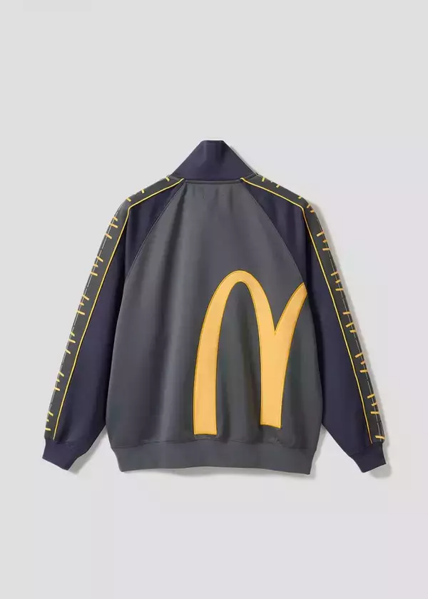 「「マックフライポテト」が揚がる音をデザインに。グラニフと「マクドナルド」の最新コラボレーション」の画像