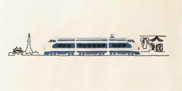 「東海道新幹線の歴代車両とドクターイエローを刺繍でデザインしたトートバッグ＆サコッシュを新発売」の画像