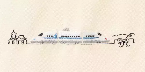 「東海道新幹線の歴代車両とドクターイエローを刺繍でデザインしたトートバッグ＆サコッシュを新発売」の画像