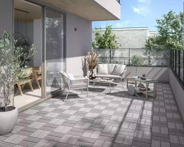 「再資源化困難な廃プラスチックを原料とした循環型素材「revia」の新製品「レビアパネル」を発売」の画像