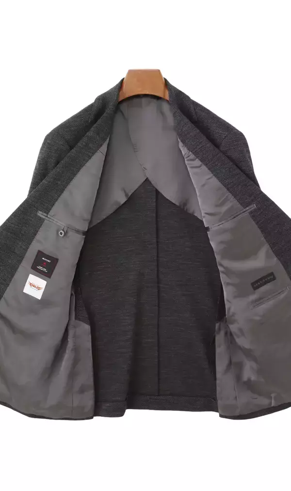 「プロ野球4球団の公式スーツを刷新！選手着用モデルの「レプリカスーツ」を洋服の青山にて数量限定で発売」の画像