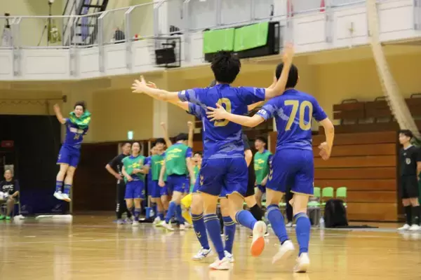 「多摩大学 【フットサル部】第22回全日本大学フットルサル大会 優勝！全国大会出場決定！」の画像