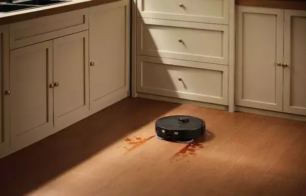 「圧倒的な吸引力により、すべてが手間いらず。Roborock、進化した水拭き性能と多機能全自動ドックを搭載したロボット掃除機「Qrevo L Pro」を発売」の画像