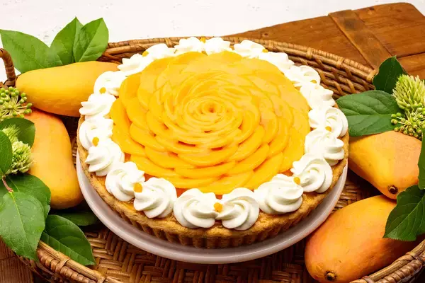 「【キル フェ ボン】＜春メニュー＞やわらかな春の気配とともにお届けする、旬のイチゴや柑橘が彩る季節限定タルト登場！」の画像