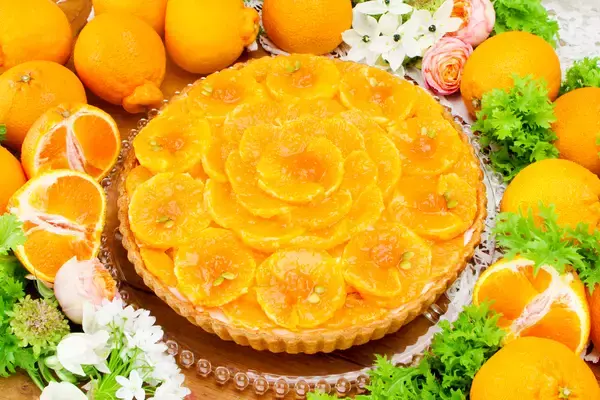 「【キル フェ ボン】＜春メニュー＞やわらかな春の気配とともにお届けする、旬のイチゴや柑橘が彩る季節限定タルト登場！」の画像