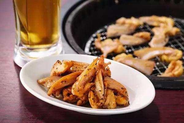 「【牛角】夏の「大焼肉祭り」開催！生ビール190円・カルビ290円・ハラミ390円！全25品が何皿・何杯でも特別価格 ～30周年だからやっちゃいます！夏の大型キャンペーン～」の画像