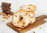 「「BAGEL & BAGEL（ベーグルアンドベーグル）」から新商品登場！国産小麦を使用したベーグルや、初夏を思わせるスイーツベーグルなどを期間限定販売致します。」の画像1