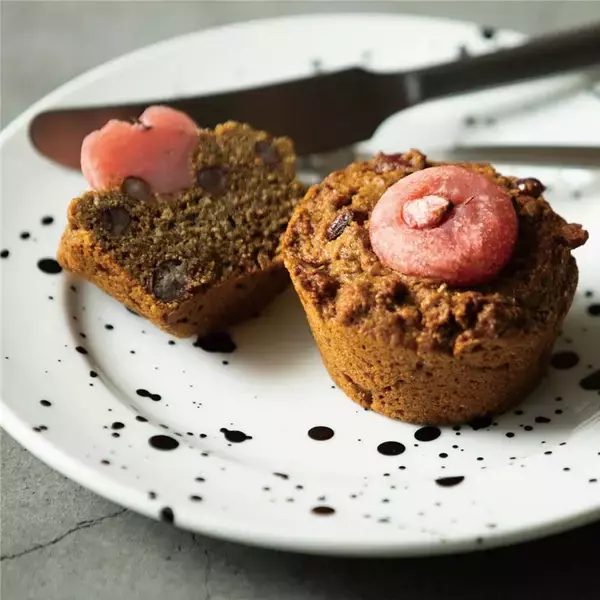 「春の東京ミッドタウン八重洲に花びらが舞う空間「FLOWER SHOWER」が登場。「Hello, Spring! 2026 in TOKYO MIDTOWN YAESU」開催」の画像