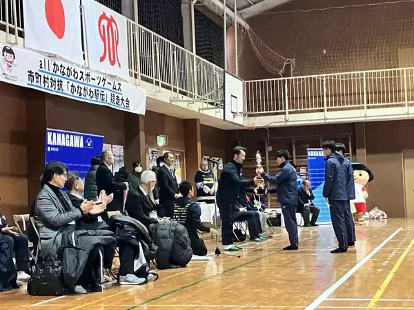 「電動スクーター「E01」が、第79回市町村対抗「かながわ駅伝」競走大会で大学生エキシビションレースの走行をサポート」の画像