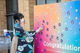 「【京都橘大学】2022年度卒業証書授与式・大学院学位授与式を挙行！今年のテーマは『ふつうに感謝、みんなに感謝』～教職員・在学生・地域の方からの''ことばのプレゼント''がキャンパスにあふれます～」の画像3