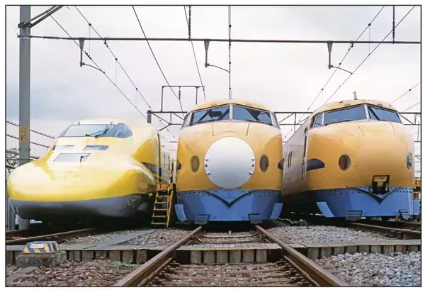 「【BLUE BULLET開店1周年記念】懐かしい車両と「自然×鉄道」が美しいポストカードセット2種を新発売」の画像