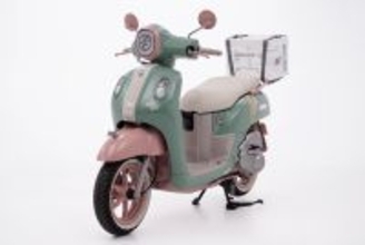 ヤマハ発動機の新型ファッションスクーター「Fazzio」と人気バンド「ずっと真夜中でいいのに。」とのコラボレーション車両をYamaha Sound Crossing Shibuyaで展示