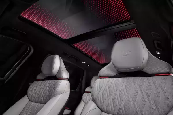 「Audi Q9、セグメント初のモデルとして室内空間と快適性を再定義：新たなポートフォリオのフラッグシップ」の画像