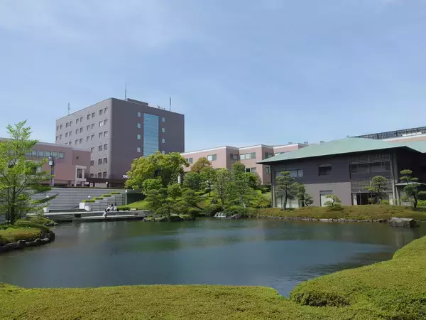 「京王電鉄×駒沢女子大学 空間デザイン学部の産学連携プログラム！「高尾の森わくわくビレッジ」で建築・インテリアのワークショップ「大学生と“モノづくり”に挑戦！」を８月２日に開催します」の画像