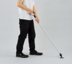 【芝浦工業大学】コクヨとの共同研究で誕生！人間工学を活かした新しいフローリングワイパーが12月3日発売―身体への負担軽減を考慮した柄の長さの実証にデザイン工学部の学生も参画―